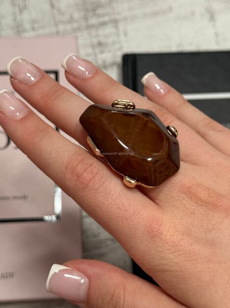 PIERŚCIONEK Z KAMIENIEM BRĄZ/ZŁOTO