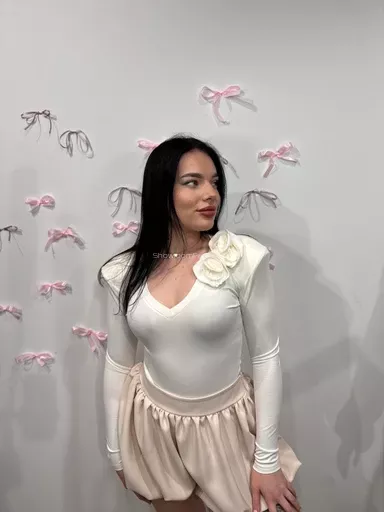 LA MILLA BODY Z RÓŻAMI ŚMIETANA