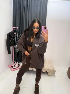 LA MILLA DRESOWA BLUZA LOGO Z KAPTUREM CZEKOLADA