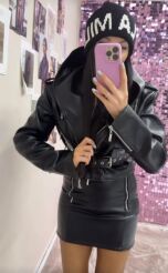 LA MILLA ZIMOWA CZAPKA Z DUŻYM LOGO CZARNA