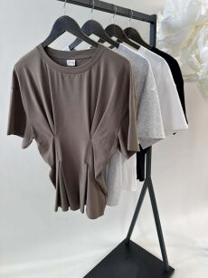 BY O LA LA...! BLUZKA Z ZASZEWKAMI W TALII OFF WHITE