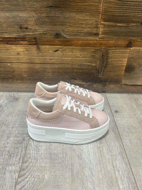 BY O LA LA...! SNEAKERSY TRAMPKI NA GRUBEJ PODESZWIE RAFIA RÓŻ
