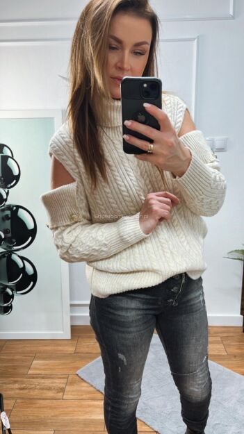 BY O LA LA...! SWETER GOLF Z WYCIĘTYMI RAMIONAMI BEŻ