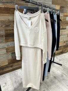 BY O LA LA...! KOMPLET DRESOWY SUKIENKA + BLUZA TARCZA RÓŻ