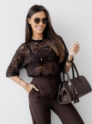 BY O LA LA! T-SHIRT KORONKOWY Z LOGO CHOCOMUS (CZEKOLADA)