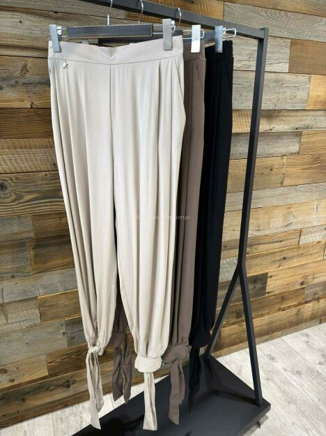 BY O LA LA...! SPODNIE Z WIĄZANIEM PRZY KOSTKACH BEŻ