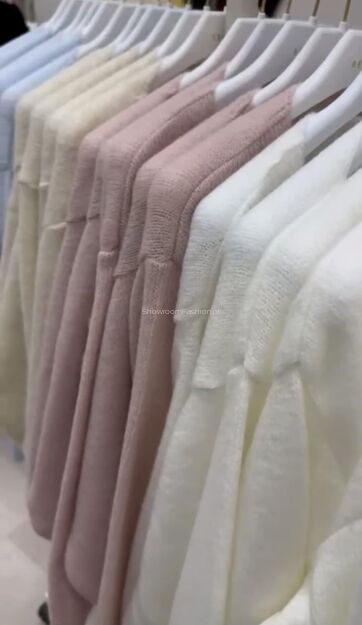 SEMPRE WISKOZOWY SWETER TRZY GUZIKI RÓŻ