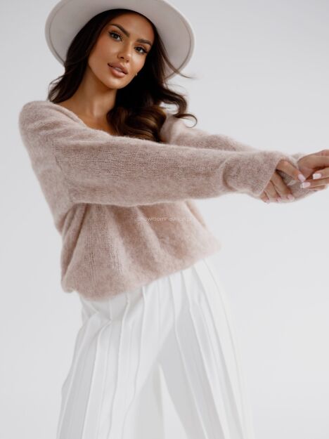 BY O LA LA.. ! SWETER MGIEŁKA V-NECK JASNY BEŻ