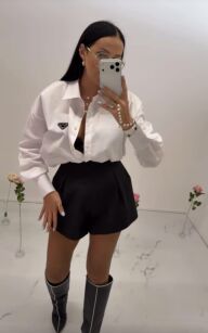 LA MILLA KOSZULA Z TRÓJKĄTNYM LOGO BIAŁA