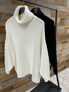 BY O LA LA...! DŁUGI SWETER Z GOLFEM CZARNY