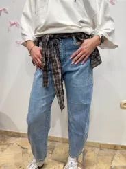 SPODNIE JEANSY BALLOON Z KOSZULOWĄ CHUSTĄ W PASIE NIEBIESKIE