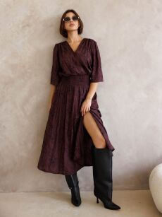 BY O LA LA! KOPERTOWA SUKIENKA MAXI WYSZYWANA BORDO (BLACK CHERRY)