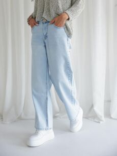 BY O LA LA! SPODNIE JEANSY Z DZIURAMI Z TYŁU JASNONIEBIESKIE