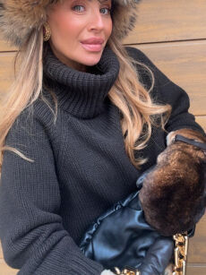 EMO SWETER OVERSIZE Z GOLFEM GORZKA CZEKOLADA