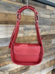 BY O LA LA ! MAŁA TOREBKA LISTONOSZKA CZERWONA