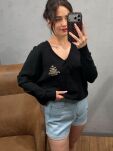ROYAL CLUB SWETER V-NECK Z LOGIEM CZARNY - 2