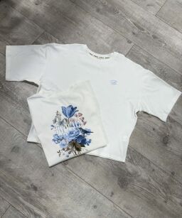 BY O LA LA! BLUZKA T-SHIRT PRINT KWIATY BIEL/NIEBIESKA