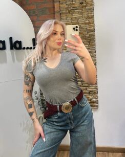 BY O LA LA! BLUZKA BASIC V-NECK CLASSIC SZARY (SMOKE GREY)