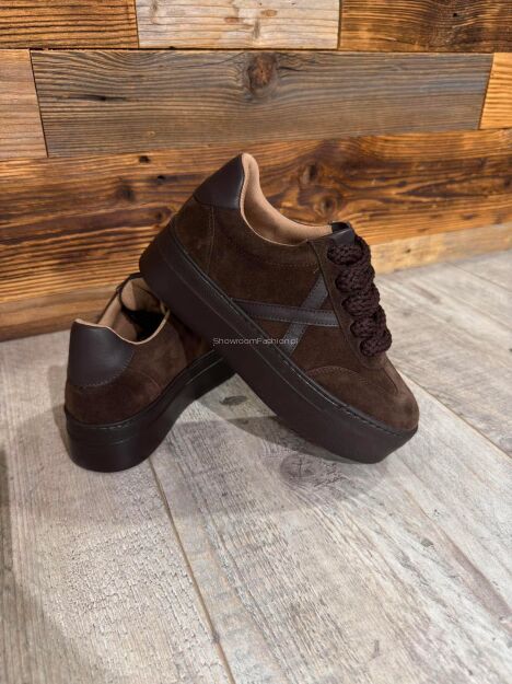 BY O LA LA...! SNEAKERSY GRUBA PODESZWA CZEKOLADA