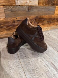 BY O LA LA...! SNEAKERSY GRUBA PODESZWA CZEKOLADA