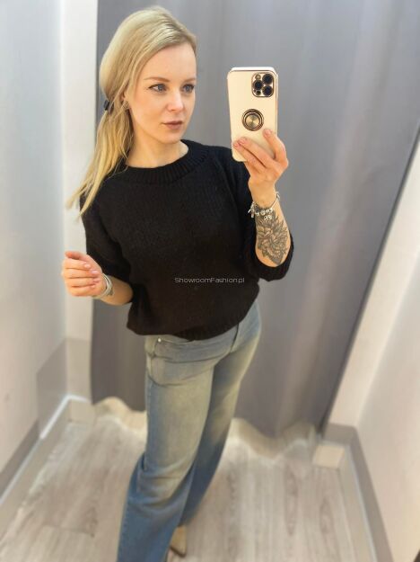 BY O LA LA...! SWETER Z KRÓTKIMI RĘKAWAMI CZARNY