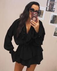 LA MILLA BLUZKA V-NECK Z FALBANAMI CZARNA