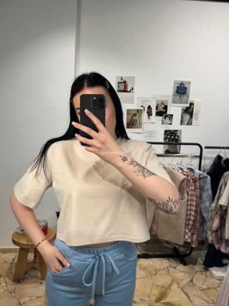 SEMPRE BLUZKA T-SHIRT PUDEŁKO Z PODUSZKAMI JASNY BEŻ