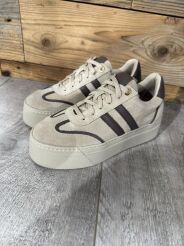 BY O LA LA...! SNEAKERSY Z PASKAMI BEŻ/KAKAO