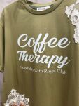 ROYAL CLUB T-SHIRT COFFEE THERAPY OLIWKA - 4