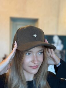 CZAPKA Z DASZKIEM SERDUSZKO KHAKI