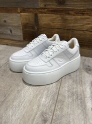 BY O LA LA...! SNEAKERSY Z LITERĄ B BIAŁE