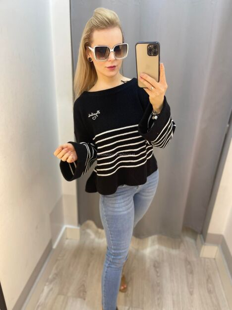 BY O LA LA...! OVERSIZOWY SWETER W PASKI CZARNY