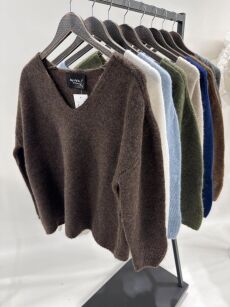 BY O LA LA.. ! SWETER APLAKA V-NECK ISABELLA SZARY (SMOKE GREY)