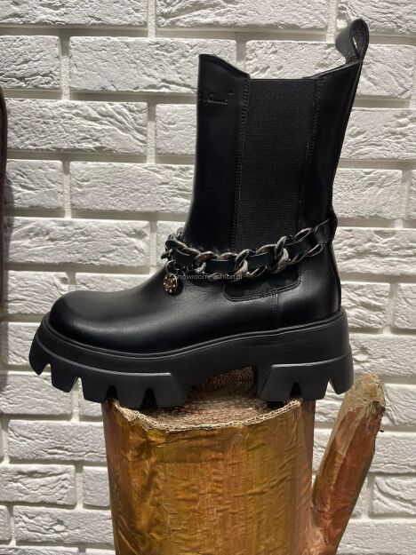 BY O LA LA...! BUTY BOTKI SKÓRZANE ŁAŃCUCH CZARNE