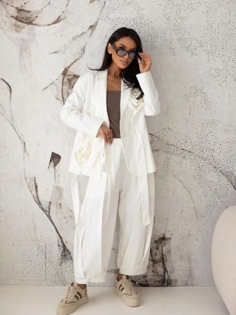 BY O LA LA...! MARYNARKA TRZY RÓŻE OFF WHITE