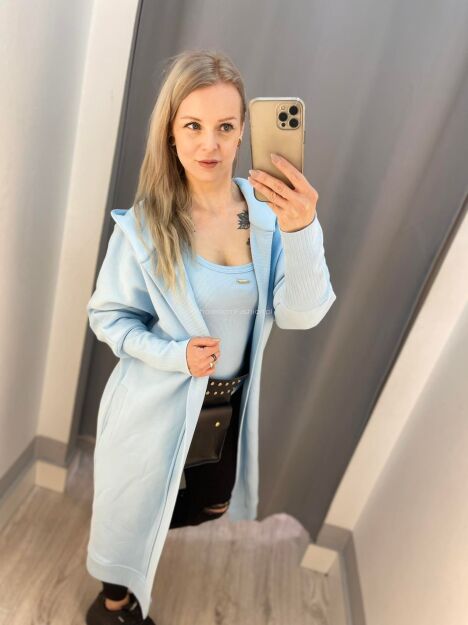 BY O LA LA...! DRESOWY KARDIGAN Z PRZESZYCIAMI NIEBIESKI