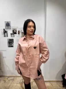 LA MILLA KOSZULA Z TRÓJKĄTNYM LOGO PUDROWY RÓŻ