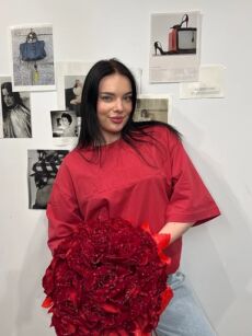 LA MILLA BLUZKA T-SHIRT LOGO EMELI MALINA