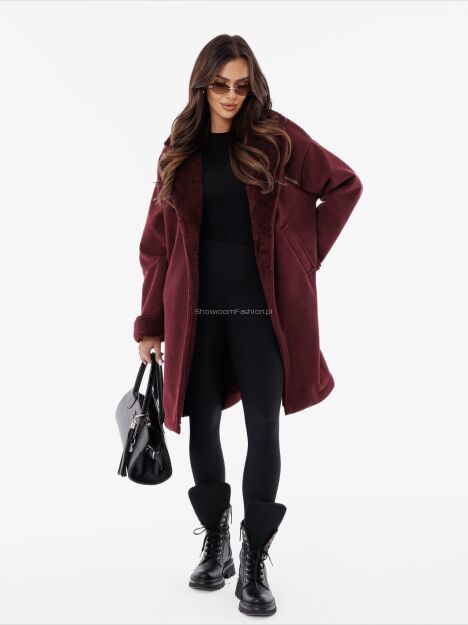 BY O LA LA! PŁASZCZ KOŻUSZEK PRĄŻKOWANY BORDO (MERLOT)