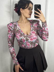 LA MILLA BAWEŁNIANE BODY V-NECK FLOWERS BRĄZ/RÓŻ/BŁĘKIT/BIEL