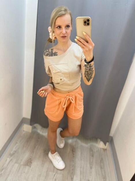 BY O LA LA...! SZORTY WELUROWE ŁOSOŚ