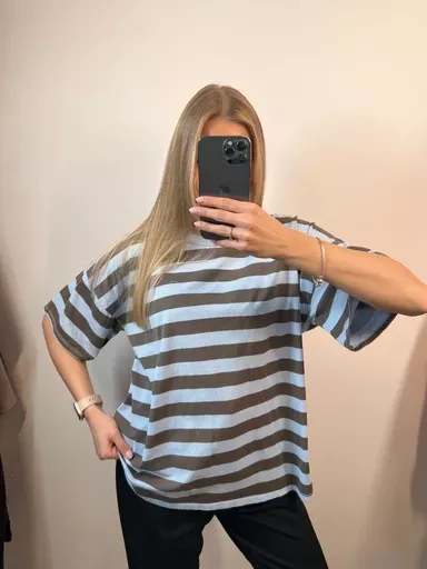 BLUZKA T-SHIRT OVERSIZE W PASY MARTINA BŁĘKIT/BRĄZ