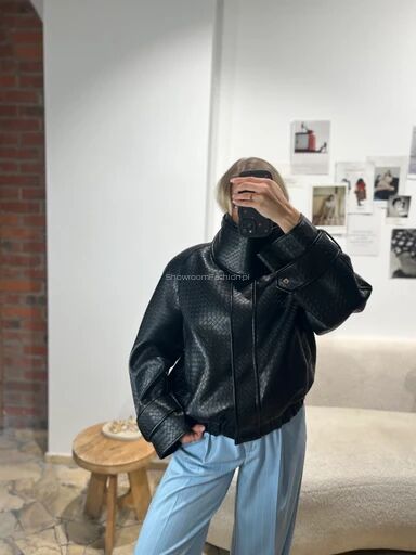 LA MILLA KURTKA BOMBER ODPINANĄ STÓJKĄ IZZY CZARNA