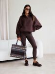 BY O LA LA! BLUZA Z WYSOKĄ STÓJKĄ ESPRESSO (CZEKOLADA) - 2