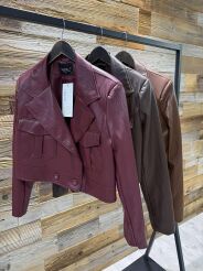 BY O LA LA! KRÓTKA KURTKA RAMONESKA Z KIESZENIAMI NA PRZODZIE CZARNA