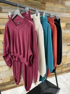BY O LA LA...! KOMPLET DRESOWY BLUZA V-NECK + SPODNIE STONE (TAUPE)