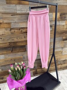 BY O LA LA! DRESOWE SPODNIE ZWĘŻANA NOGAWKA TANITA SUGAR PINK