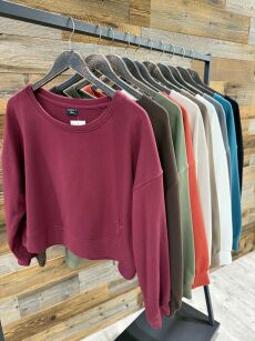 BY O LA LA!  BLUZA Z HAFTEM NA BOKU BORDO (MERLOT)