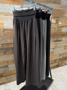 BY O LA LA...! SPODNIE W PASY NA GRUBEJ GUMIE CHOCOMUS (CZEKOLADA)