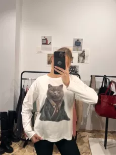 MIHO'S BLUZKA BASIC KOT BIAŁA